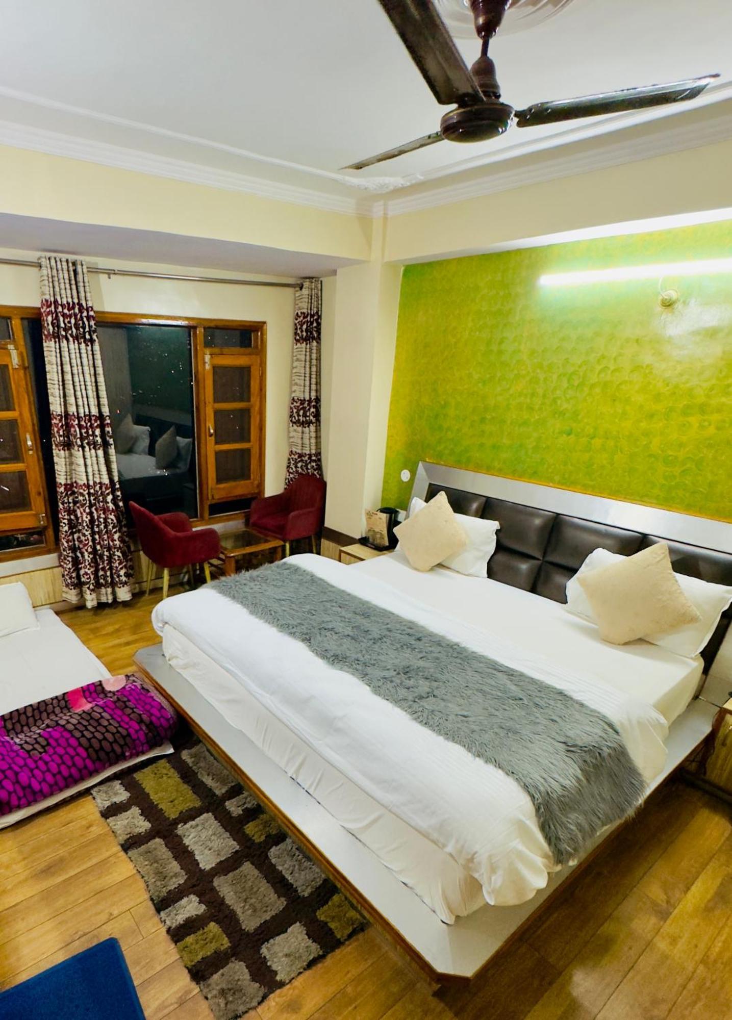 Hotel Apple Regency 심라 외부 사진